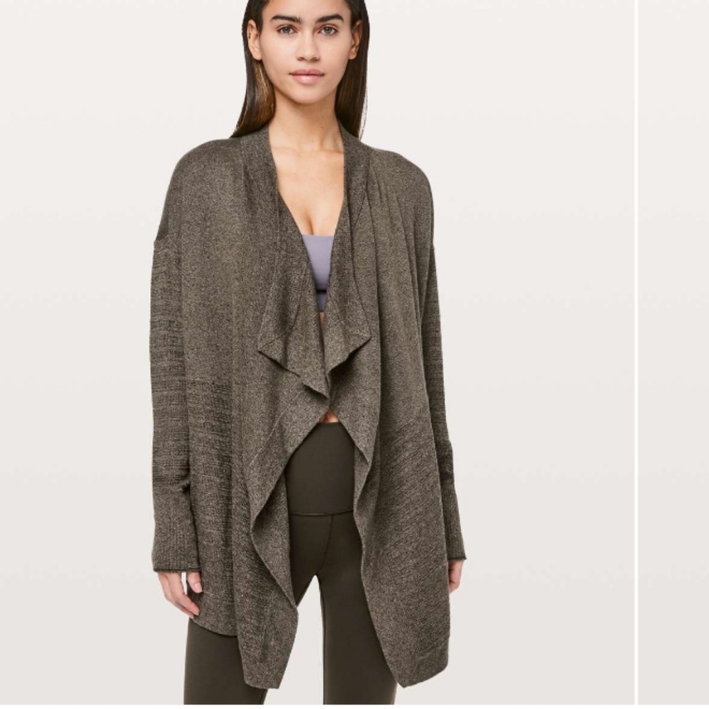 Lululemon Find Your Calm Wrap